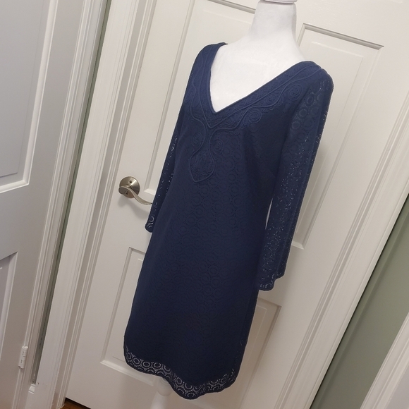 Lilly Pulitzer Navy Alden Tunic Dress Embroidered Neckline V-Neck Medium - Picture 6 of 12
